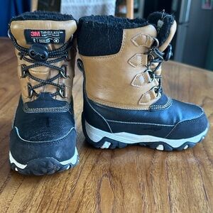 Black and Tan Winter Boots with Thinsulate kids size 7